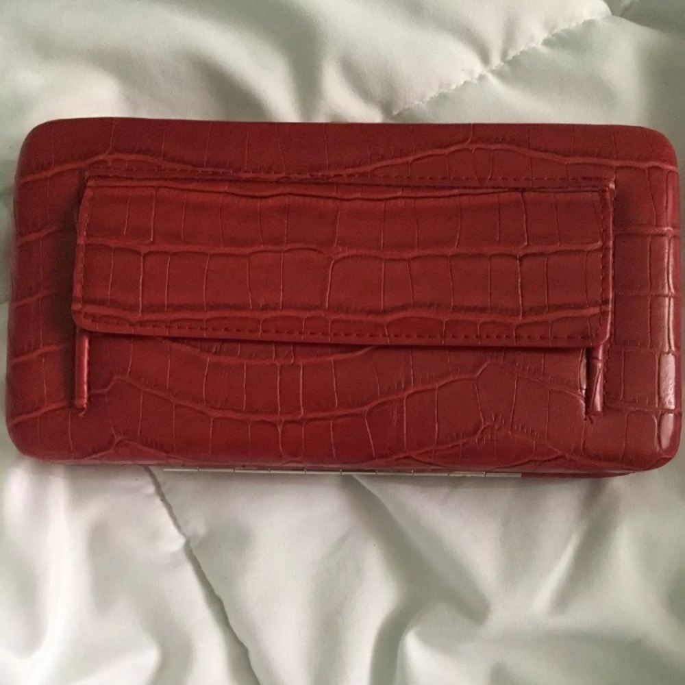 Red Wallet